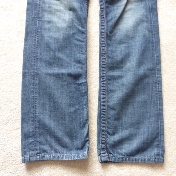 GUESS premium denim dark wash "Pasadena" straight leg button fly jeans - Picture 12 of 16